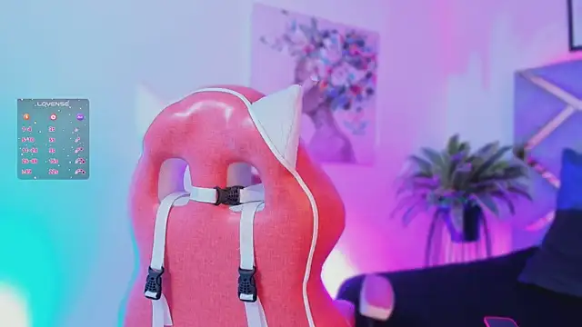 lucy neil online show from 2, 11, 2025