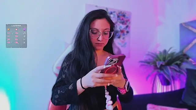 lucy neil online show from 30, 11, 2025