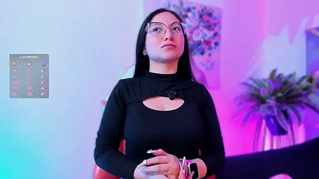 lucy neil online show from 13, 11, 2025