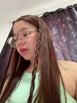 Lucyklein2022 online show from 23, 2, 2025