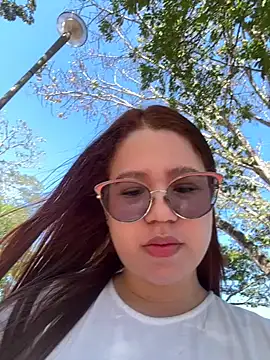 Lucyklein2022 online show from 22, 1, 2025