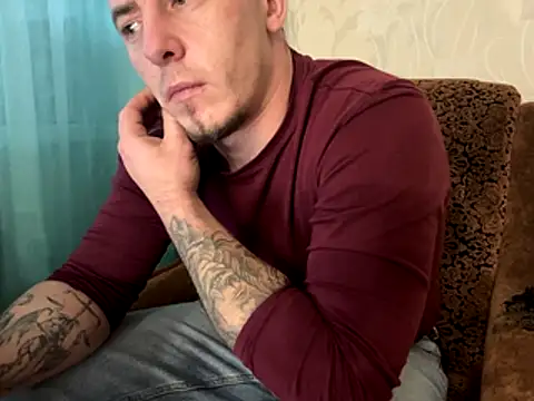 Snapshot of Fenix25f chatting on 15, 12, 2025 Fenix25f online show from 15, 12, 2025