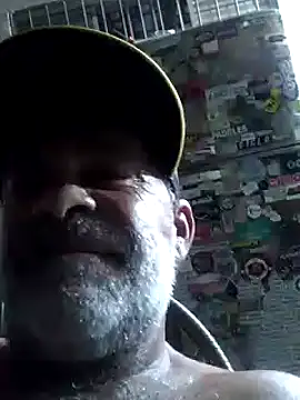 Peludo173317 online show from 23, 2, 2025