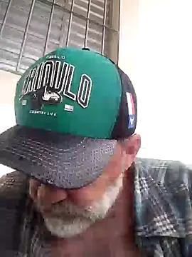 Peludo173317 online show from 8, 10, 2025