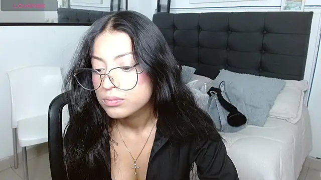 vaness weet online show from 2, 11, 2025