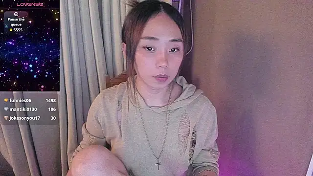 MissAyaCollins online show from 17, 11, 2025