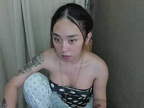 MissAyaCollins online show from 7, 11, 2025