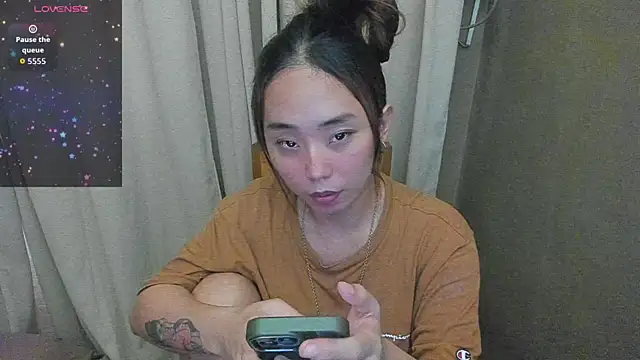 MissAyaCollins online show from 11, 10, 2025