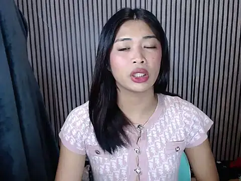 Maria-Moore online show from 22, 10, 2025