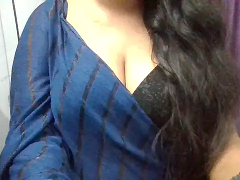 Roopshikha39 online show from 5, 10, 2025