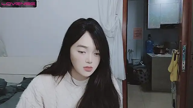 Snapshot of QiuPeiPeimmm chatting on 18, 3, 2025 QiuPeiPeimmm online show from 18, 3, 2025