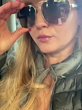 Lady  Maria online show from 11, 3, 2025