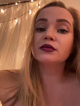 Lady  Maria online show from 5, 3, 2025