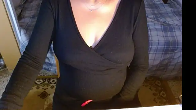 Snapshot of MysteryLadyxXx chatting on 22, 10, 2025 MysteryLadyxXx online show from 22, 10, 2025