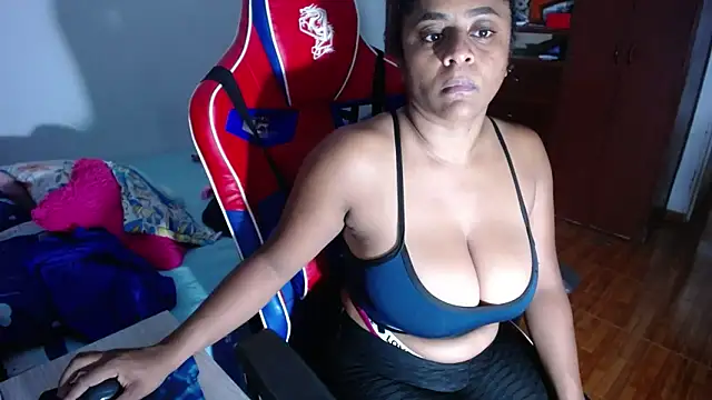 BellaKarla online show from 13, 3, 2026