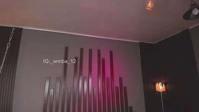 annie barozzi online show from 25, 9, 2025