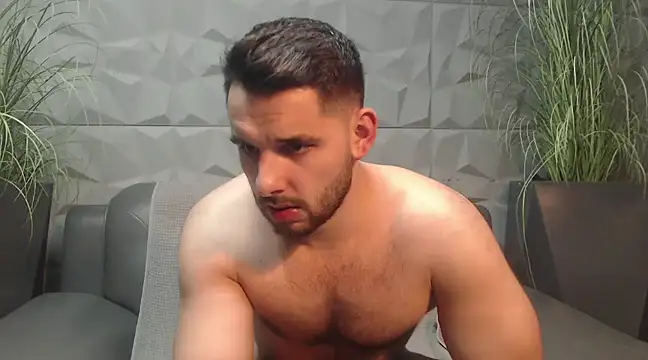 Antoniodiamond online show from 15, 2, 2025