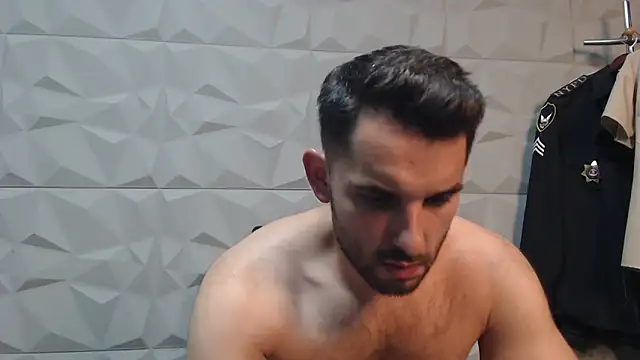 Antoniodiamond online show from 10, 9, 2025