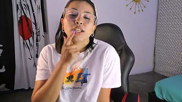 caylinhot7 online show from 5, 10, 2025