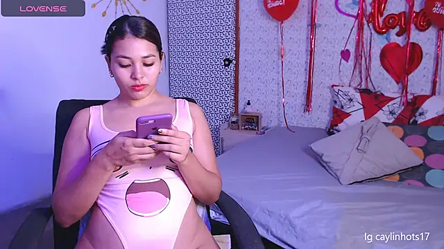 caylinhot7 online show from 18, 2, 2025