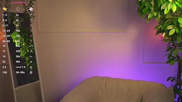 Snapshot of -JuicyMolly- chatting on 10, 3, 2025 -JuicyMolly- online show from 10, 3, 2025