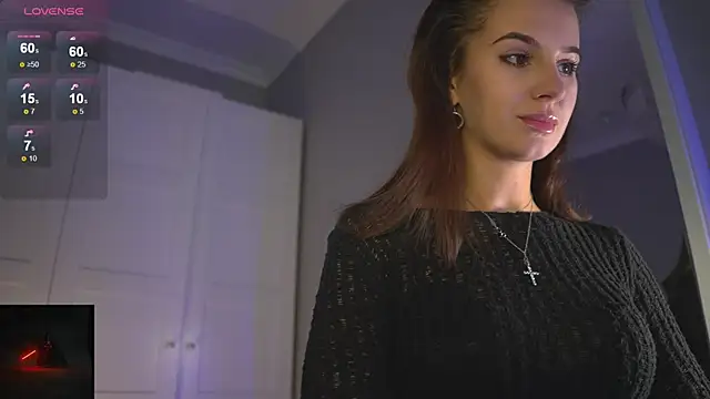 Snapshot of -JuicyMolly- chatting on 27, 11, 2025 -JuicyMolly- online show from 27, 11, 2025