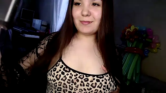 Snapshot of Var_Kiss chatting on 13, 3, 2025 Var Kiss online show from 13, 3, 2025