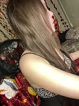 Snapshot of Var_Kiss chatting on 25, 4, 2026 Var Kiss online show from 25, 4, 2026