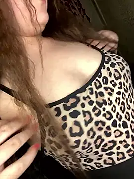 Var Kiss online show from 4, 4, 2026