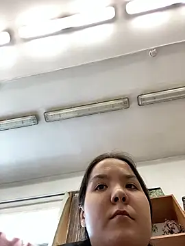 Snapshot of Var_Kiss chatting on 12, 9, 2025 Var Kiss online show from 12, 9, 2025