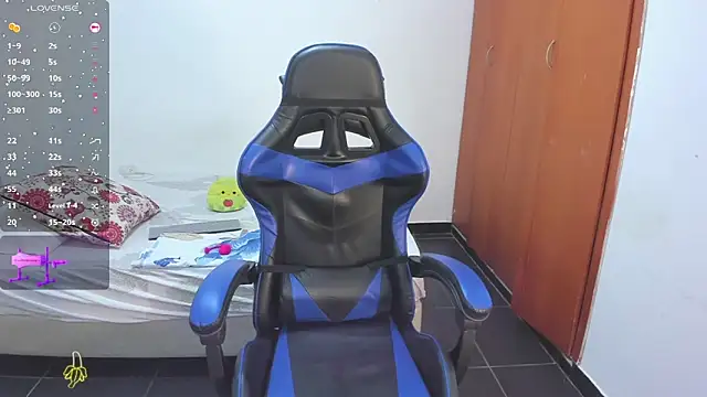 Snapshot of NAMIMAYERS2 chatting on 10, 1, 2025 NAMIMAYERS2 online show from 10, 1, 2025