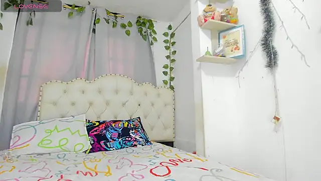 khalyn jenner online show from 23, 9, 2025