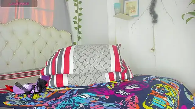 khalyn jenner online show from 12, 9, 2025