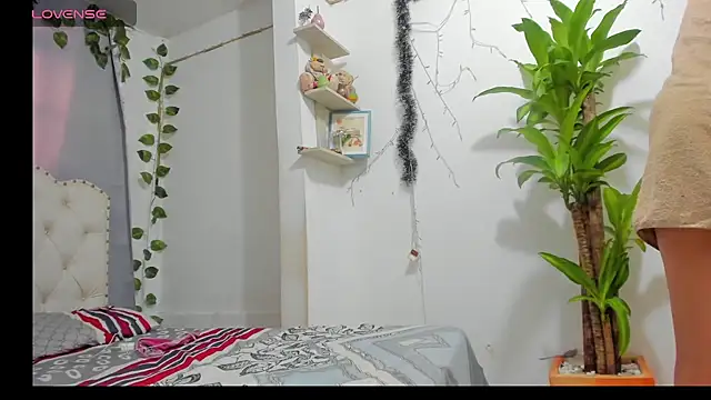 khalyn jenner online show from 4, 10, 2025