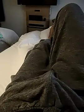 kiam471 online show from 10, 9, 2025