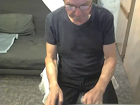 kiam471 online show from 25, 11, 2025