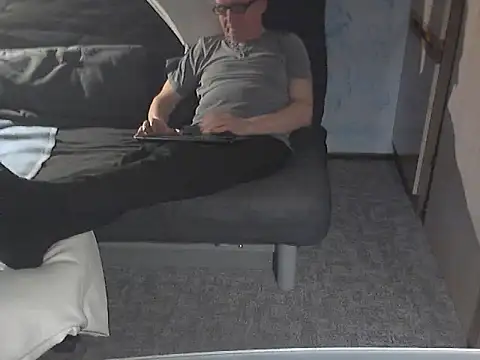 kiam471 online show from 5, 3, 2025