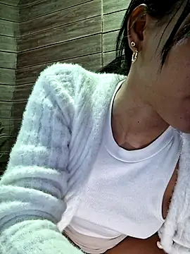 Doll Loren online show from 2, 10, 2025