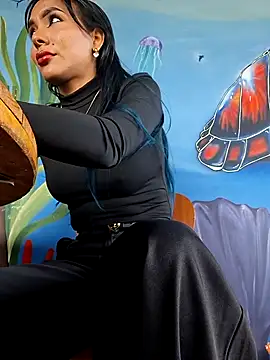 Doll Loren online show from 1, 6, 2026