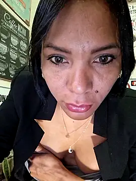 Doll Loren online show from 21, 12, 2025