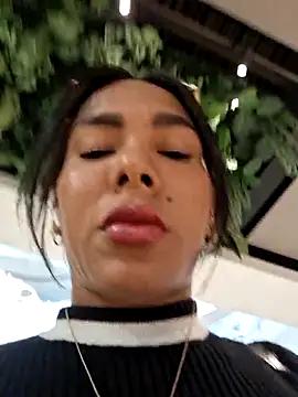 Doll Loren online show from 24, 3, 2026