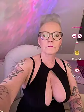 Snapshot of German_Milf chatting on 6, 5, 2026 German Milf online show from 6, 5, 2026