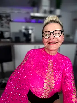 Snapshot of German_Milf chatting on 8, 10, 2025 German Milf online show from 8, 10, 2025