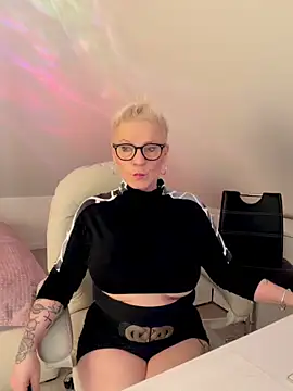 German Milf online show from 8, 3, 2026