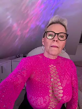 Snapshot of German_Milf chatting on 21, 4, 2026 German Milf online show from 21, 4, 2026