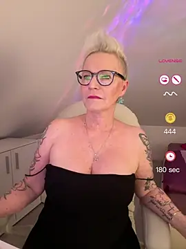 Snapshot of German_Milf chatting on 28, 5, 2026 German Milf online show from 28, 5, 2026