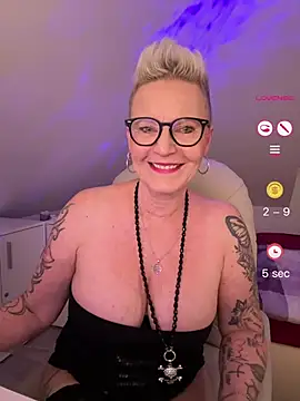 Snapshot of German_Milf chatting on 11, 6, 2026 German Milf online show from 11, 6, 2026