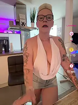 Snapshot of German_Milf chatting on 27, 5, 2026 German Milf online show from 27, 5, 2026