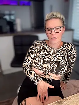 Snapshot of German_Milf chatting on 7, 10, 2025 German Milf online show from 7, 10, 2025