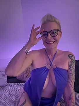 Snapshot of German_Milf chatting on 12, 3, 2025 German Milf online show from 12, 3, 2025